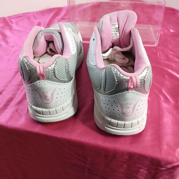 New Balance 515 Youth Girls SZ 6.5 White Pink Gray Athletic Shoes New . - Picture 8 of 10